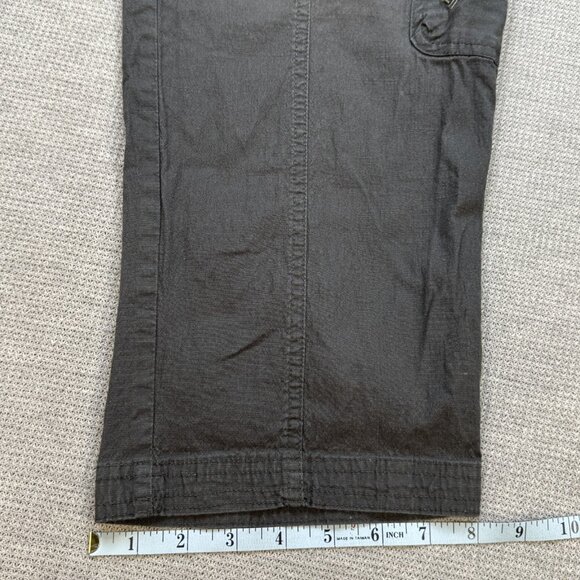 Columbia Womens Gray Cargo Capri Pants Size 4 Pockets Belted Double Button Waist - Picture 14 of 15